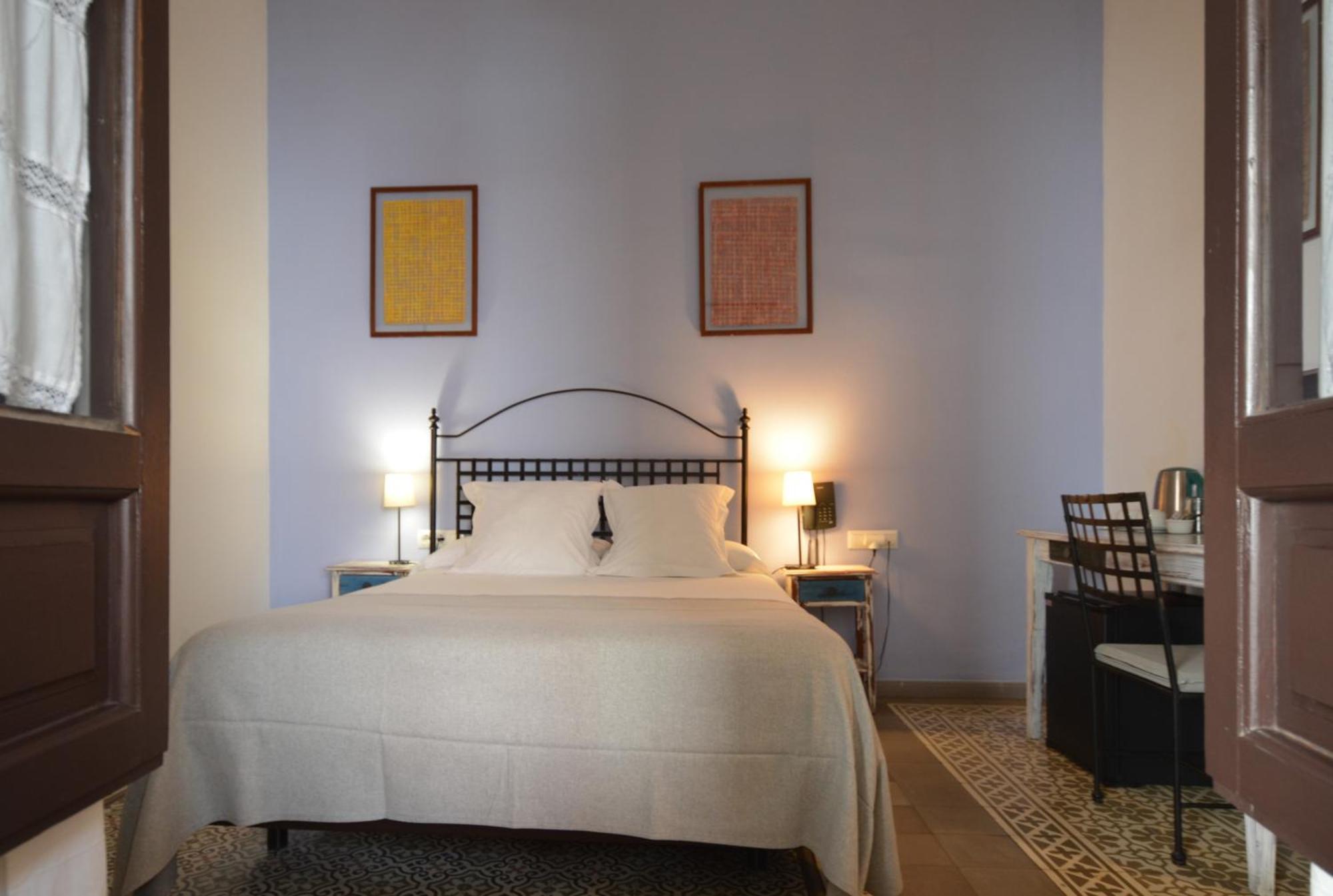 Doppel- oder Zweibettzimmer
